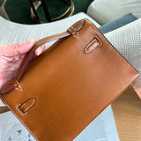  Polished structured bag front view 7