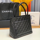  spacious purse view 4
