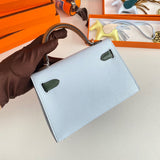 Streamlined handbag styled for everyday wear
