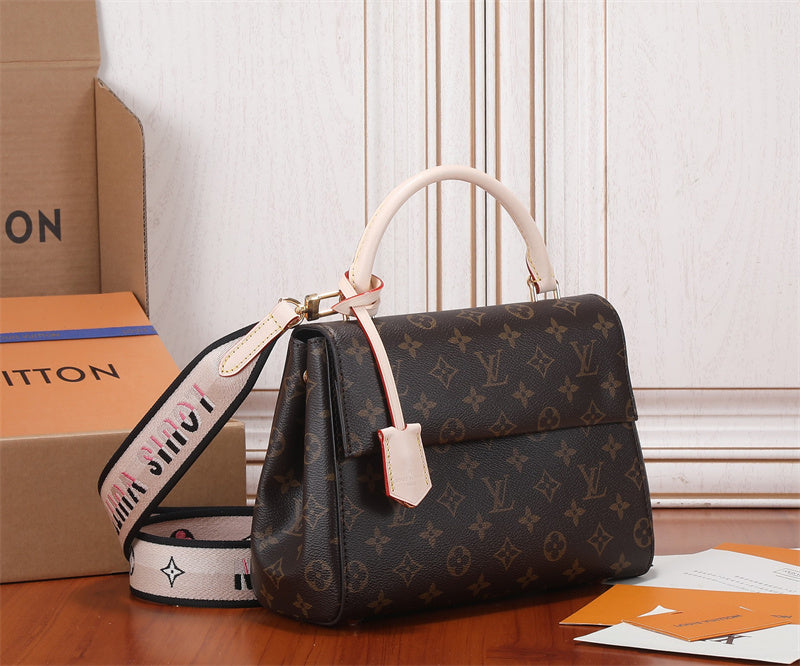  satchel interior and compartment view 9
