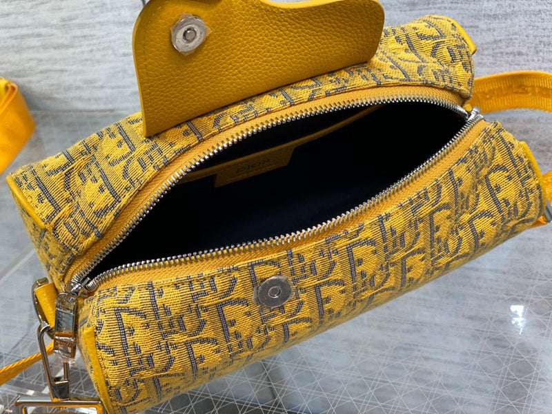 Front view of everyday-luxe premium women's handbag – women's statement bag