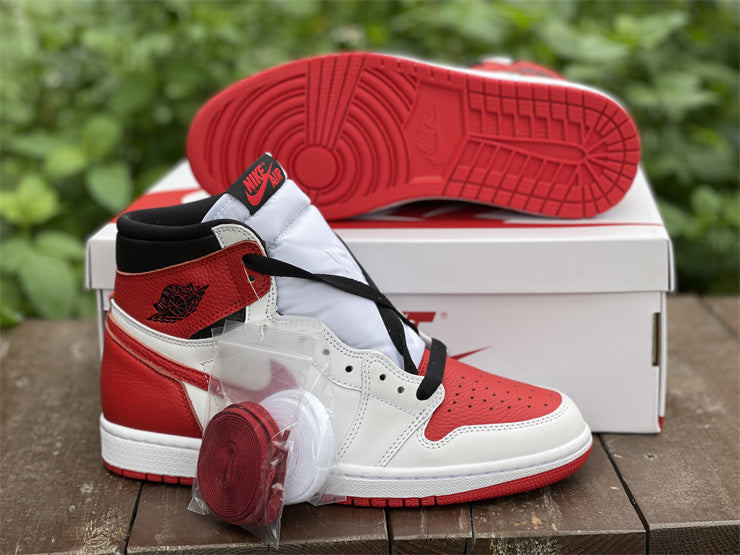 Nike Men's & Women's Luxury Lifestyle Trainers — Style 219 close-up view