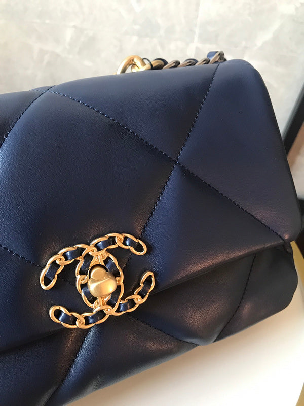  women's handbag, mid design, view 10