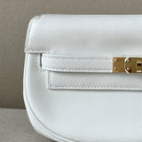 Close-up detail of effortless bag design