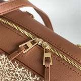  minimalist shopper bag detail view showing craftsmanship 8