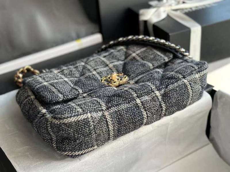 Zivas Charm Contemporary Flair Everyday Handbag (Designer-Inspired Craftsmanship) – Interior View