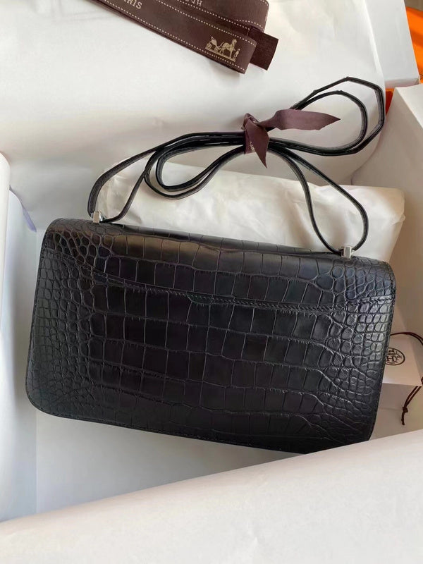 Sophisticated handbag styled for everyday wear