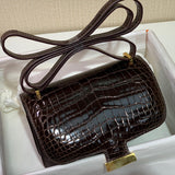 Close-up detail of balanced bag design