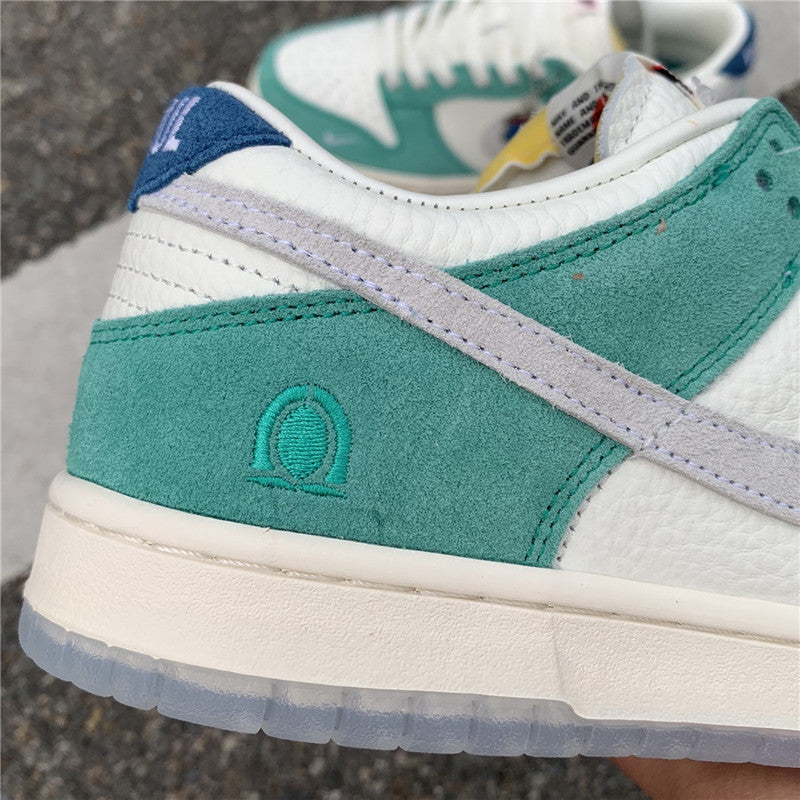 Nike Men's & Women's Premium Designer Sneakers — Style 178 front view