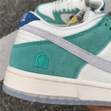 Nike Men's & Women's Premium Designer Sneakers — Style 178 front view
