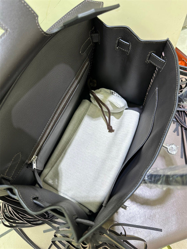  Smart satchel front view 7