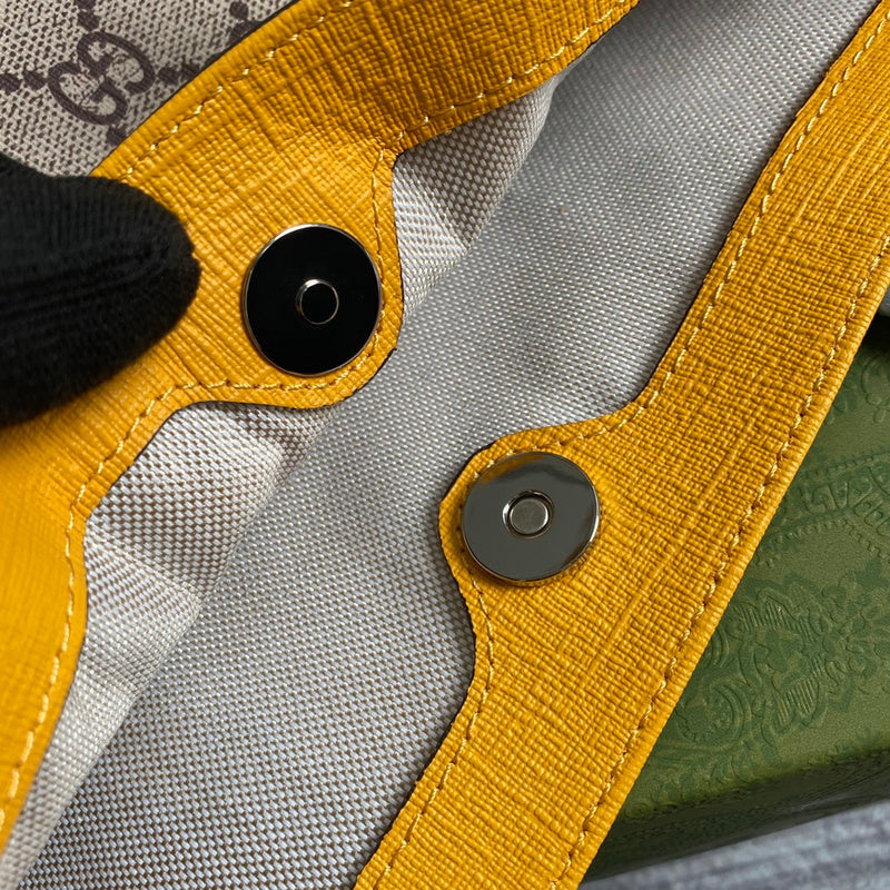 Close-up detail of chic classic women's handbag – women's luxury accessory