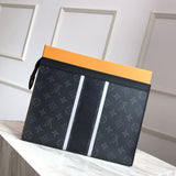 Close-up detail of sleek premium women's handbag – women's everyday handbag