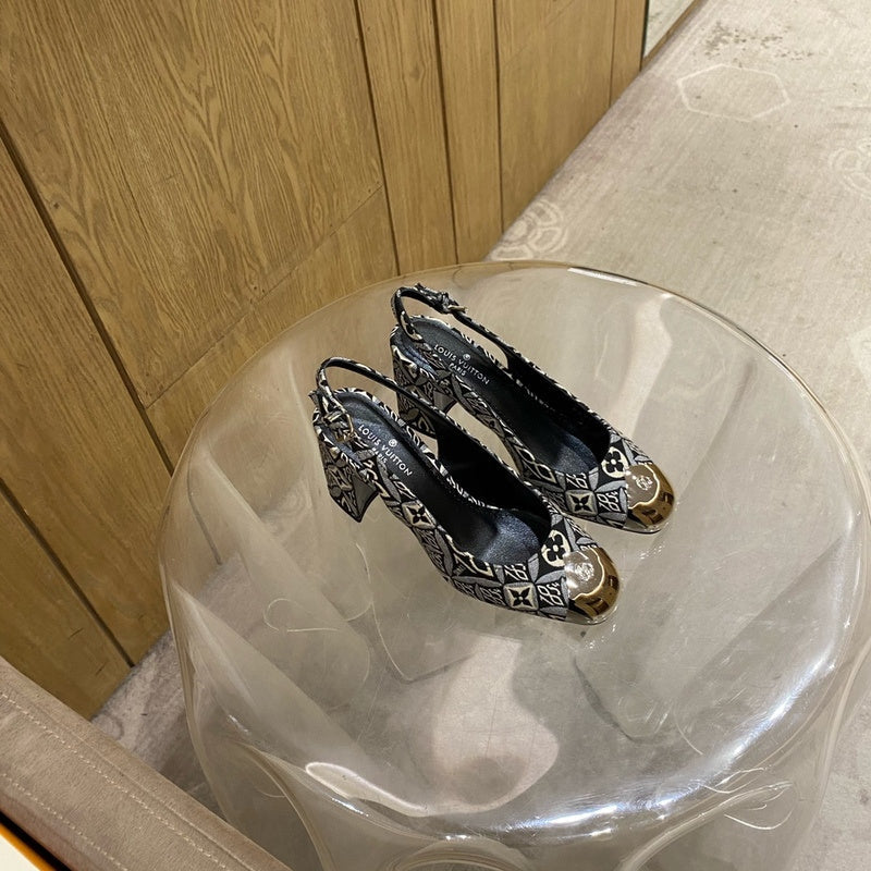 Louis Vuitton shoes Style 200 - close-up of iconic logo design