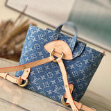  shopper bag close-up of hardware and finish
