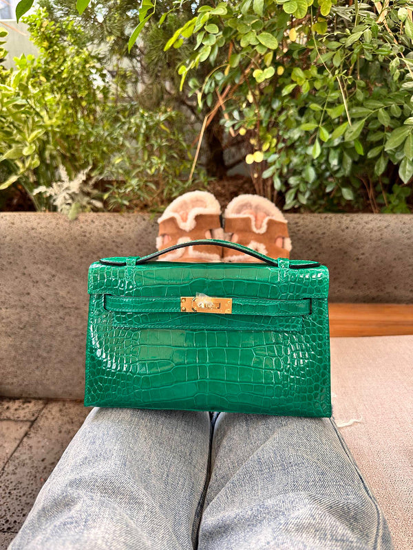Side view of effortless structured handbag