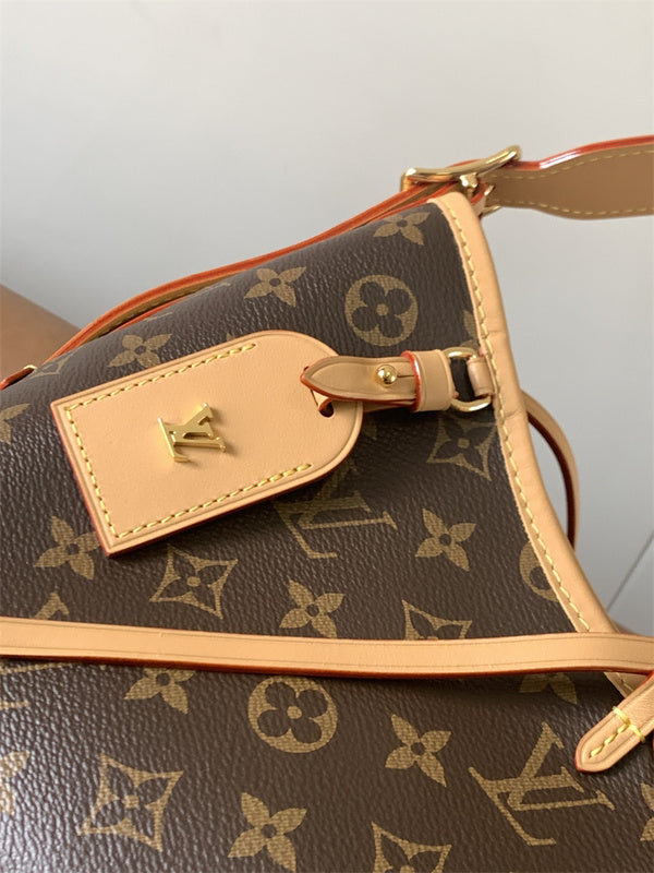  Structured structured bag front view 7