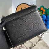  smart everyday bag styled with outfit 12