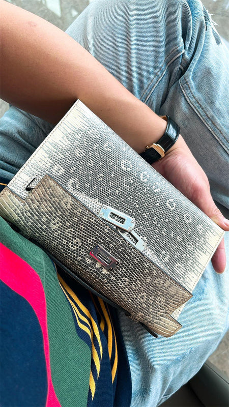  tote bag interior and compartment view 21