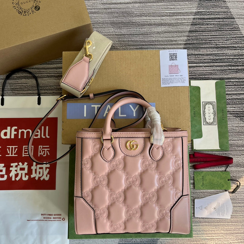 Front view of modern everyday-luxe women's handbag – women's luxury accessory