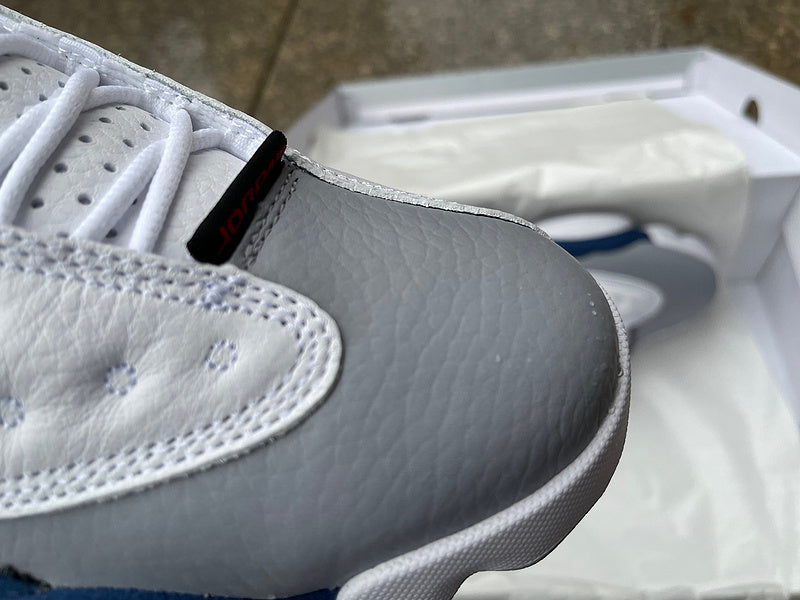 Nike Men's & Women's Luxury Lifestyle Trainers — Style 231 hardware detail