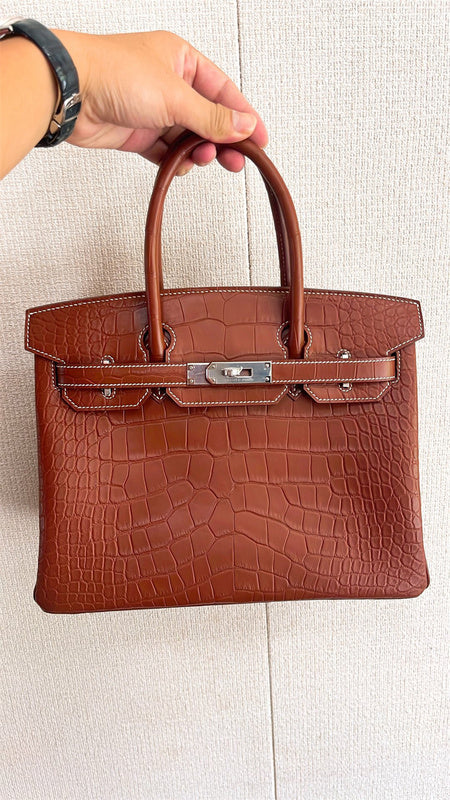  Graceful carryall bag front view 7