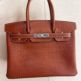  Graceful carryall bag front view 7