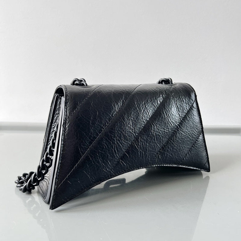 Zivas Charm Effortless Sophistication Statement Handbag (Modern Wardrobe Staple) – Styled Look