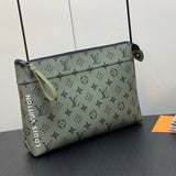  refined everyday bag styled with outfit