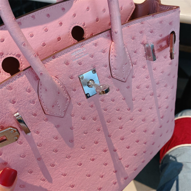  Everyday handbag carried on shoulder 10