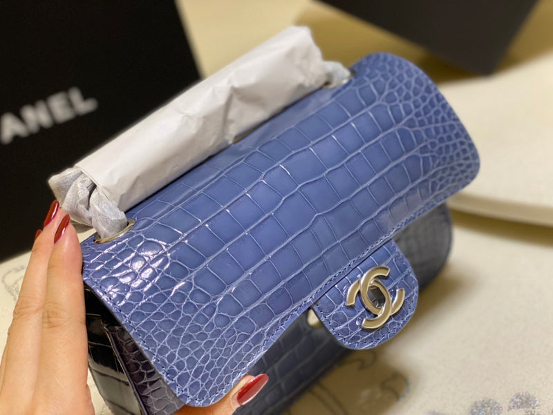  women's handbag, mid design, view 3