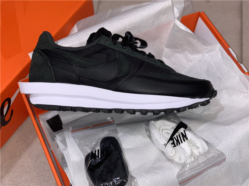 Nike Men's & Women's Premium Low-Top Trainers — Style 025 side view