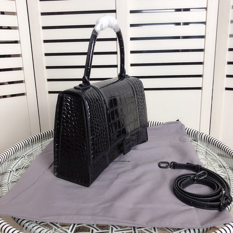 Interior view of chic premium women's handbag – women's luxury handbag
