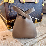  modern shoulder bag detail view showing craftsmanship 14