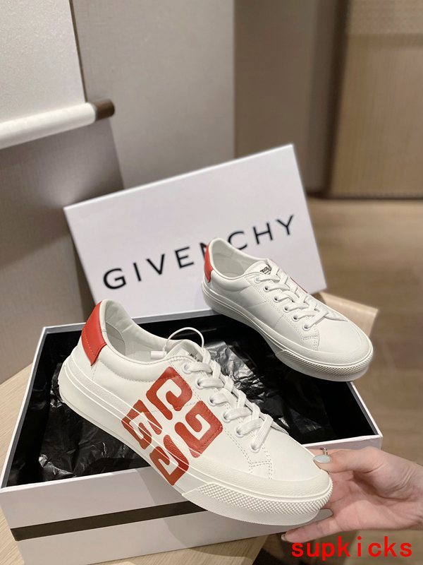 Givenchy shoes Style 006 - close-up of premium designer craftsmanship