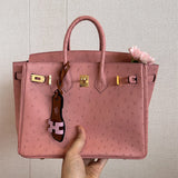  tote bag interior and compartment view 9