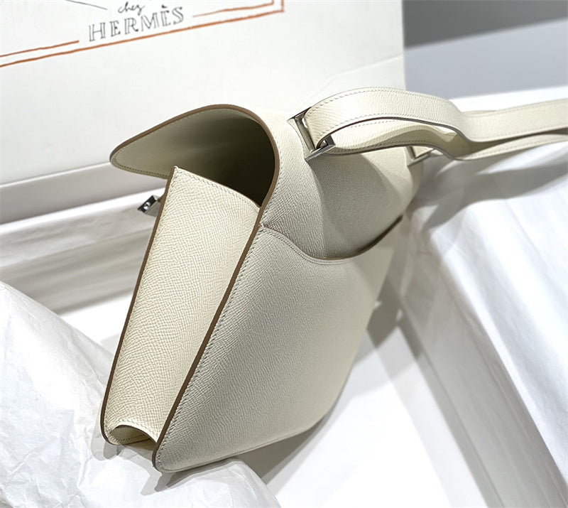 Close-up detail of streamlined bag design