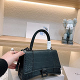 Ziva's Charm handbag – detail view (one versatile size)