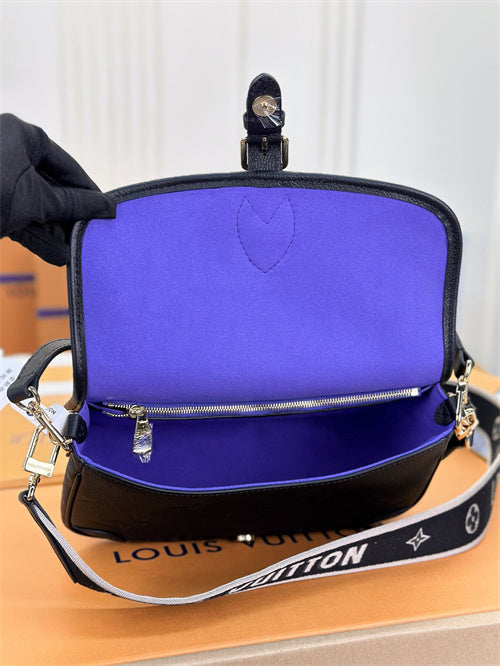  signature top-handle bag detail view showing craftsmanship 20