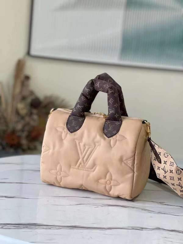 Side profile of signature premium women's handbag – women's designer-style accessory