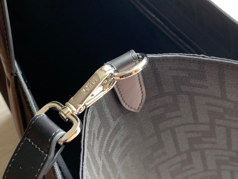 Ziva's Charm handbag – back view (41cm*35cm*19cm)