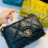  mid purse view 10