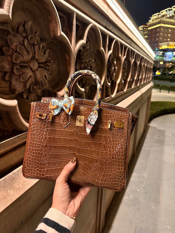 Interior view of everyday-ready premium bag