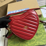 Handle and strap detail of structured modern women's handbag – women's statement bag
