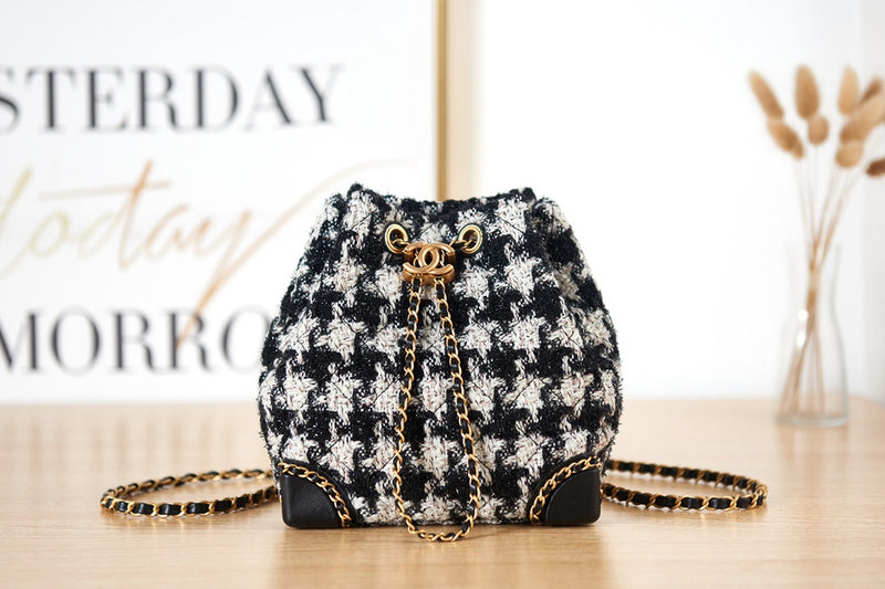 Zivas Charm Elevated Essentials Designer Handbag (Versatile Style Statement) – Back View