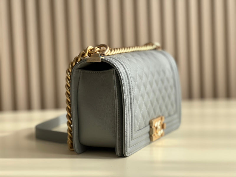  mid purse view 8