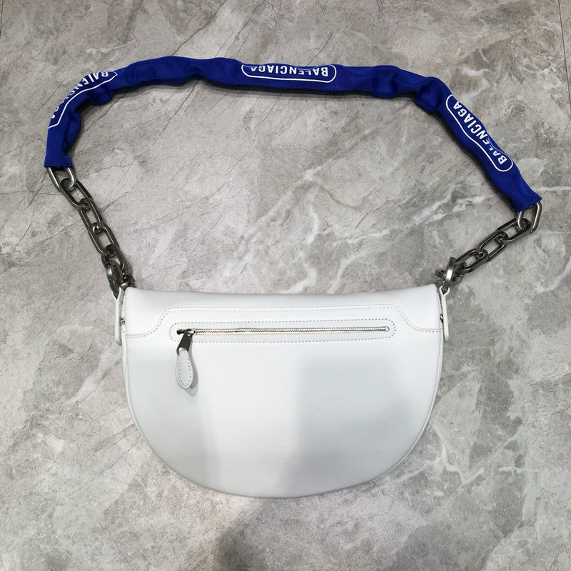 Contemporary Faux Leather Handbag - Understated Luxury Look | Women's Fashion Handbag #741 - hardware and detail close-up (image 5) of designer-inspired handbag