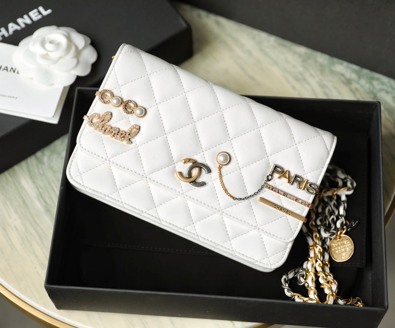  handbag, mid everyday style, image 1