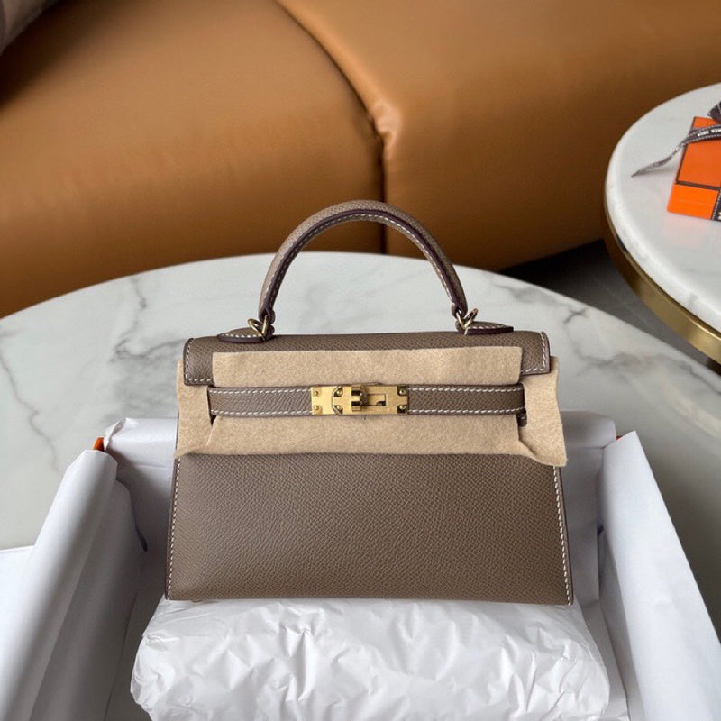 Close-up detail of everyday-ready bag design