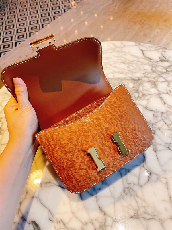  polished structured bag styled with outfit 24